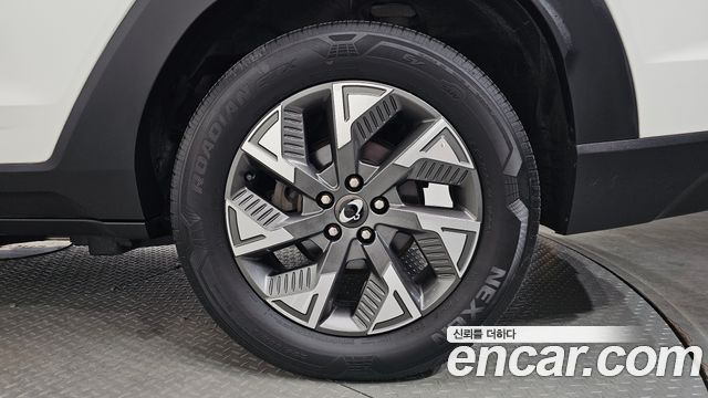KG Mobility (SsangYong) Torres EVX E5 2024 — фото 27
