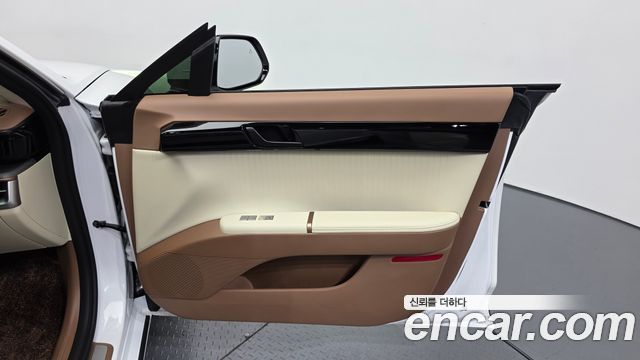 Hyundai Grandeur (GN7) 2,5 Gasoline 2WD Calligraphy 2023 — фото 25