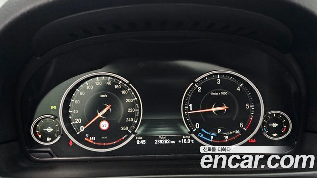 BMW 5 Series (F10) 520d xDrive Luxury Plus 2015 — фото 8