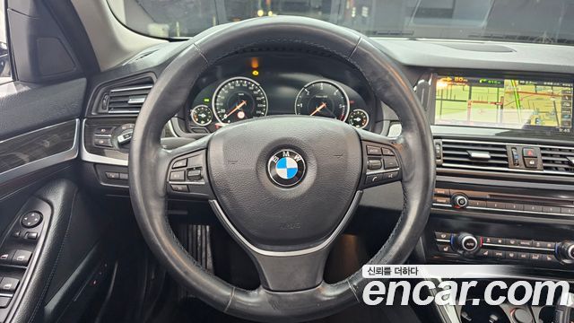 BMW 5 Series (F10) 520d xDrive Luxury Plus 2015 — фото 13