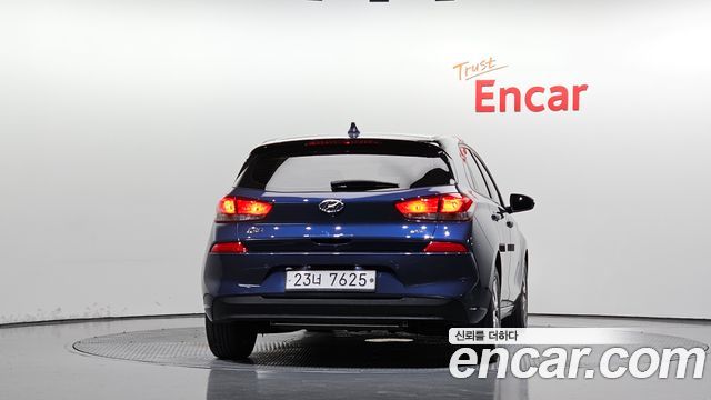 Hyundai i30 (PD) 1.4 Turbo Style 2018 — фото 4