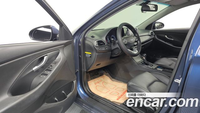 Hyundai i30 (PD) 1.4 Turbo Style 2018 — фото 10