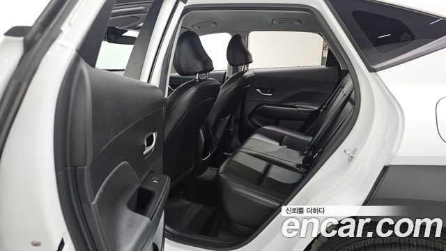 Hyundai Kona (SX2) Gasoline 1.6 Turbo 2WD Modern 2023 — фото 11
