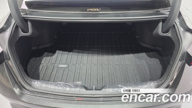 Kia K8 Hybrid Signature Black 2026 — фото 16