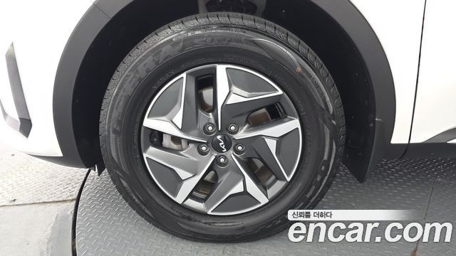 Kia Sorento (IV) HEV 1.6 2WD Noblesse 2023 — фото 5