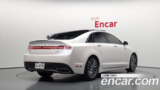 Lincoln MKZ Hybrid 2nd 2018 — фото 2