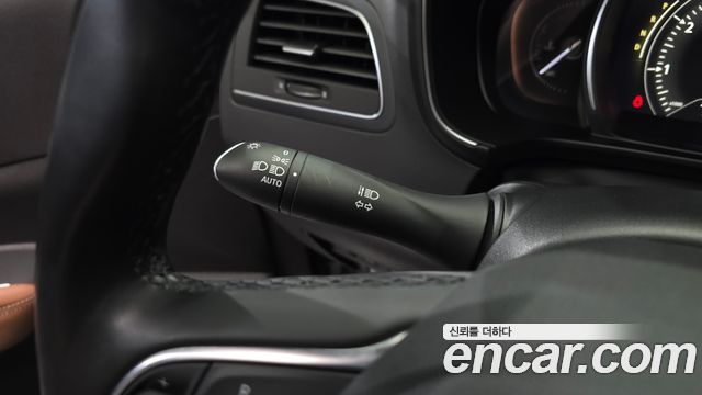 Renault Korea QM6 2.0 LPe RE Signature 2WD 2021 — фото 17