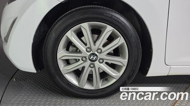 Hyundai Avante 1.6 GDi Modern Standard 2015 — фото 5