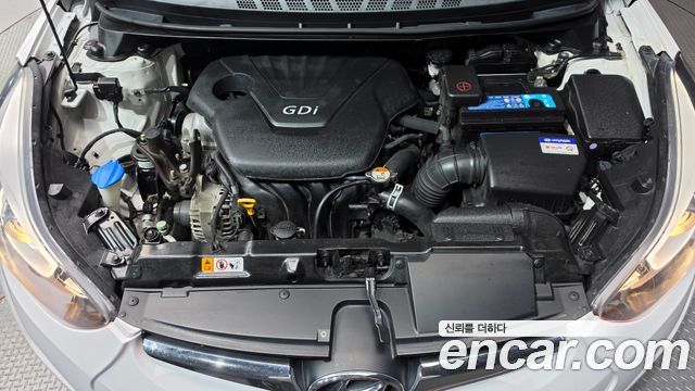 Hyundai Avante 1.6 GDi Modern Standard 2015 — фото 6