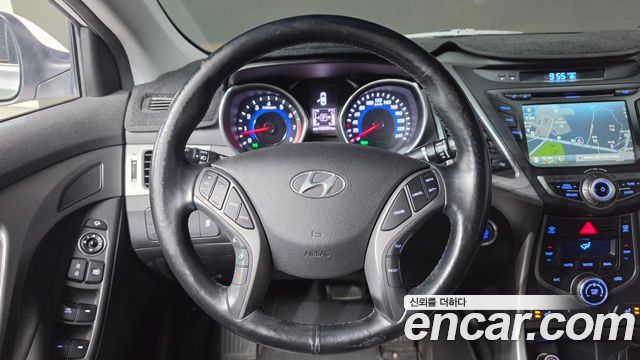 Hyundai Avante 1.6 GDi Modern Standard 2015 — фото 13