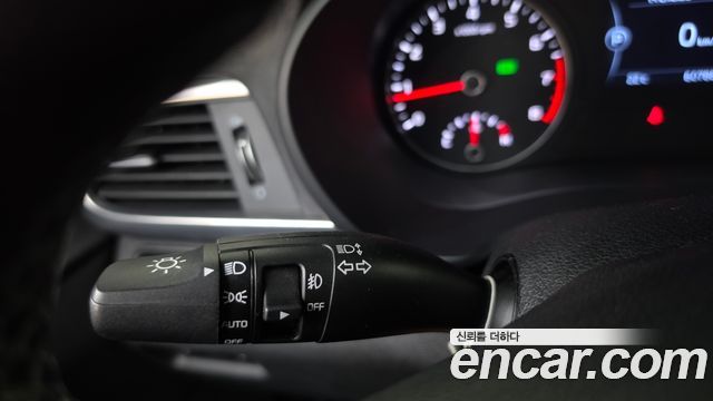 Kia K5 (II) 2.0 MX Prestige 2018 — фото 20