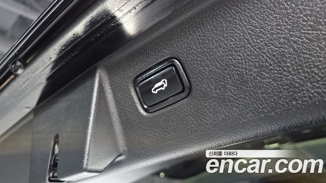 Kia Mohave The Master Diesel 3.0 4WD 5-Seater Masters Gravity 2023 — фото 33