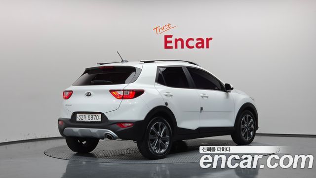 Kia Stonic 1.4 Trendy 2018 — фото 2