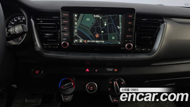 Kia Stonic 1.4 Trendy 2018 — фото 12