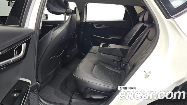 Kia EV6 Long Range 4WD Air 2023 — фото 11