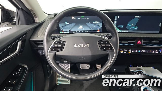 Kia EV6 Long Range 4WD Air 2023 — фото 15