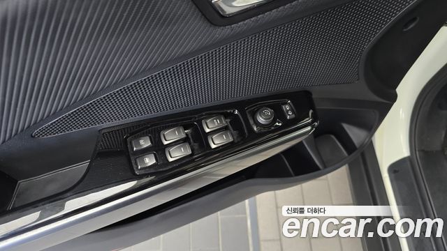 KG Mobility (SsangYong) Very New Tivoli Gasoline 1.5 2WD V3 2022 — фото 29