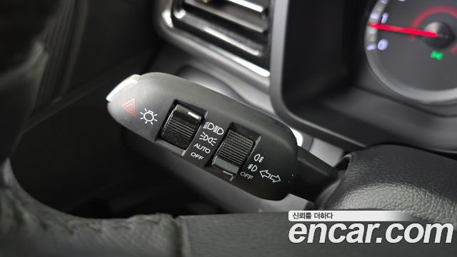 KG Mobility (SsangYong) Very New Tivoli Gasoline 1.5 2WD V3 2022 — фото 31