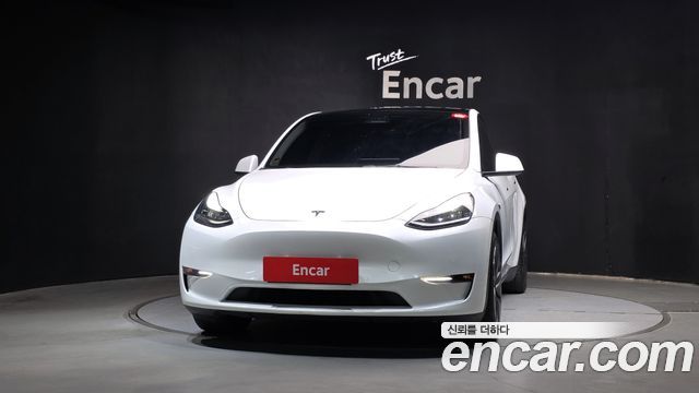 Tesla Model Y Long Range AWD 2022 — фото 3
