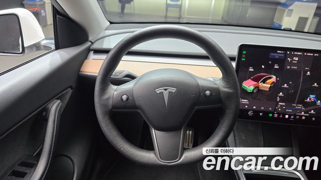 Tesla Model Y Long Range AWD 2022 — фото 17
