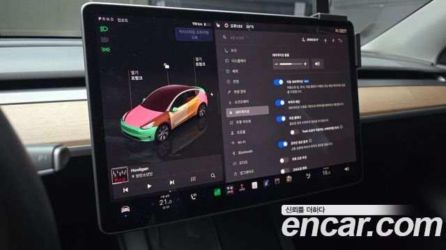 Tesla Model Y Long Range AWD 2022 — фото 20