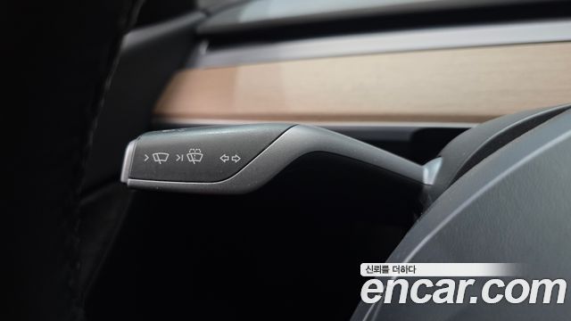 Tesla Model Y Long Range AWD 2022 — фото 24