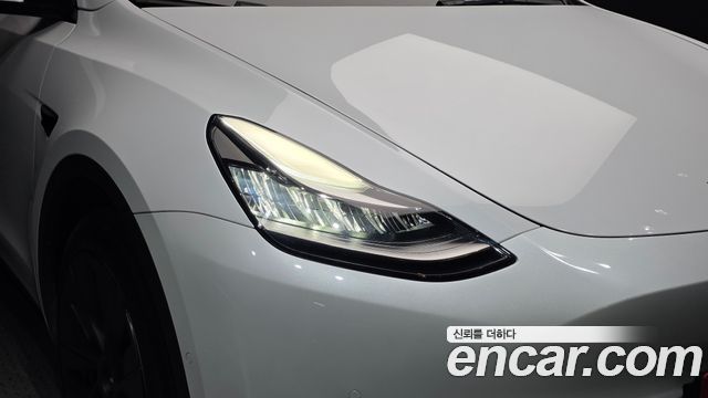 Tesla Model Y Long Range AWD 2022 — фото 28