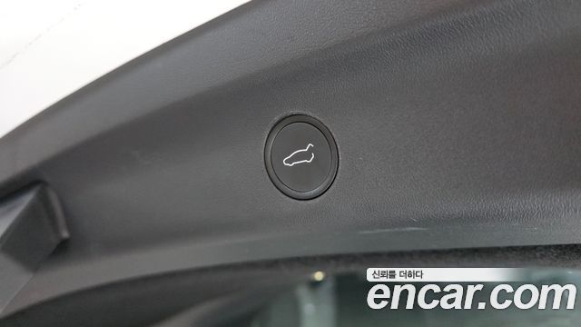 Tesla Model Y Long Range AWD 2022 — фото 35