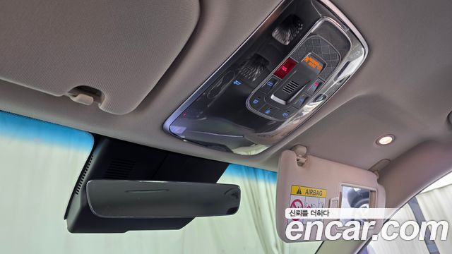 Genesis GV70 2.5T Gasoline AWD 2025 — фото 18