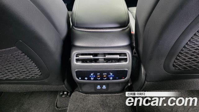 Genesis GV70 2.5T Gasoline AWD 2025 — фото 19