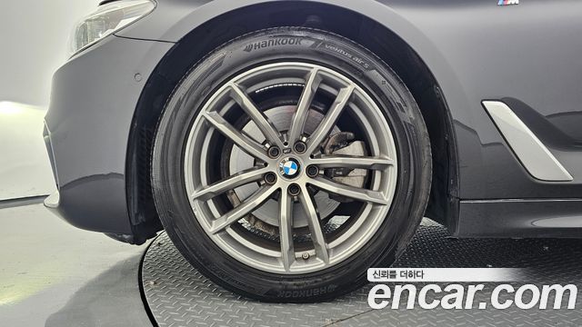 BMW 5 Series (G30) 520d xDrive M Sport Package Plus 2020 — фото 5