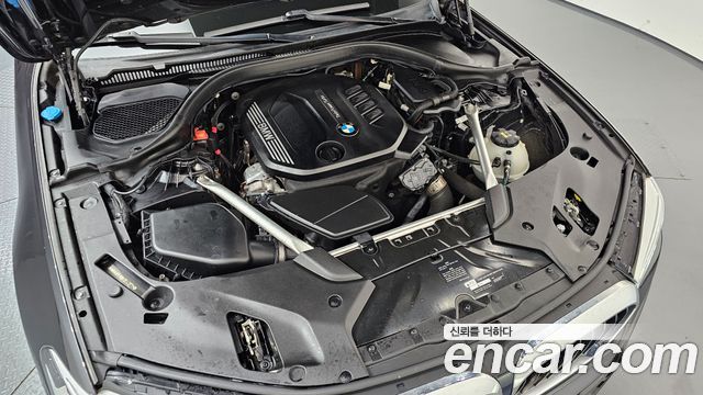 BMW 5 Series (G30) 520d xDrive M Sport Package Plus 2020 — фото 6