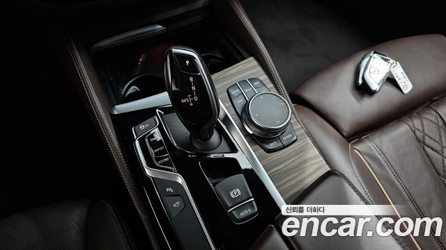BMW 5 Series (G30) 520d xDrive M Sport Package Plus 2020 — фото 9
