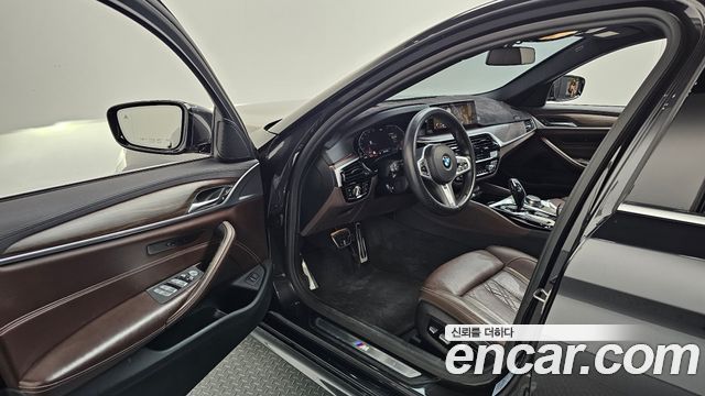 BMW 5 Series (G30) 520d xDrive M Sport Package Plus 2020 — фото 10