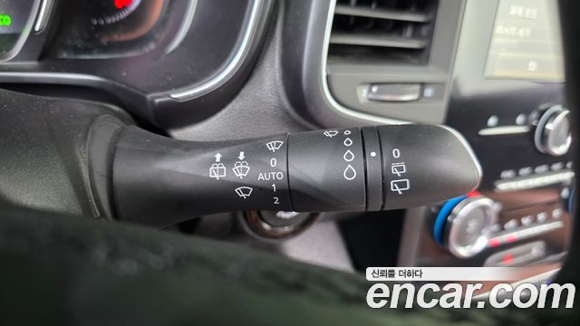 Renault Korea QM6 2.0 GDe RE Signature 2WD 2021 — фото 30