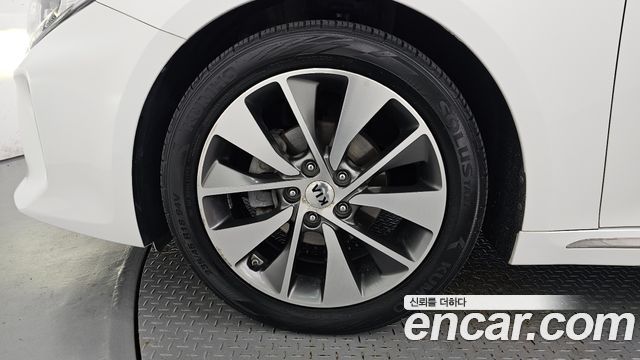Kia K5 (II) 2.0 SX Style Edition 2018 — фото 5