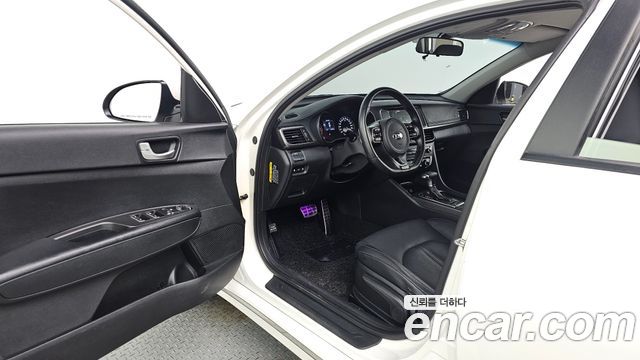 Kia K5 (II) 2.0 SX Style Edition 2018 — фото 10