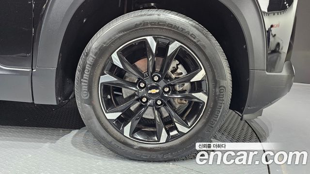 Chevrolet Trailblazer 1.3 Turbo 2WD Premier 2023 — фото 21