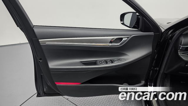 Hyundai Grandeur (IG) 2.5 Premium 2023 — фото 24