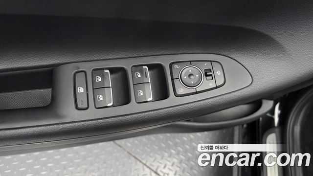 Hyundai Grandeur (IG) 2.5 Premium 2023 — фото 30