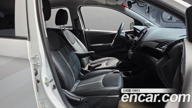 Chevrolet Spark Premier 2022 — фото 26