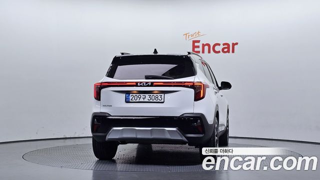 Kia Seltos Gasoline 1.6 Turbo 2WD Signature 2023 — фото 4