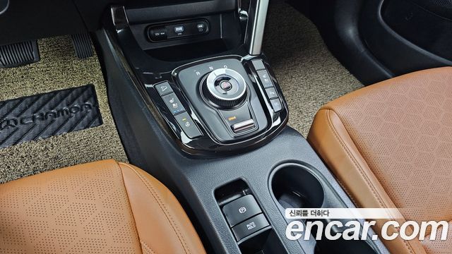 Kia Seltos Gasoline 1.6 Turbo 2WD Signature 2023 — фото 9