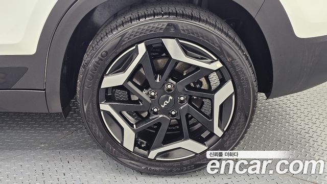Kia Seltos Gasoline 1.6 Turbo 2WD Signature 2023 — фото 21