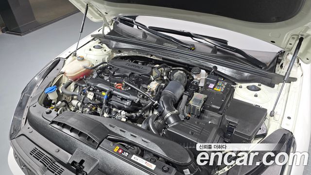 Kia K5 (III) 1.6 Turbo Prestige 2023 — фото 6
