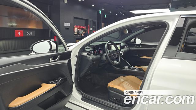 Kia K5 (III) 1.6 Turbo Prestige 2023 — фото 10