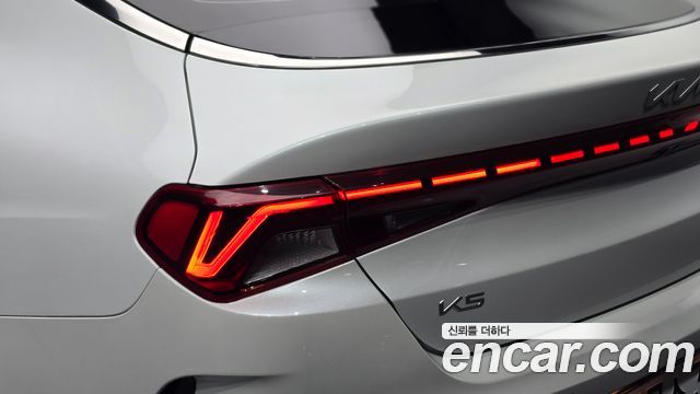 Kia K5 (III) 1.6 Turbo Prestige 2023 — фото 23