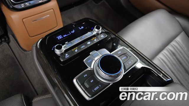 Genesis G90 3.8 Luxury 2019 — фото 18
