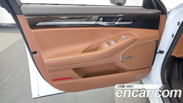 Genesis G90 3.8 Luxury 2019 — фото 24