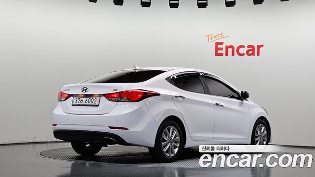 Hyundai Avante 1.6 GDi Modern Standard 2015 — фото 2